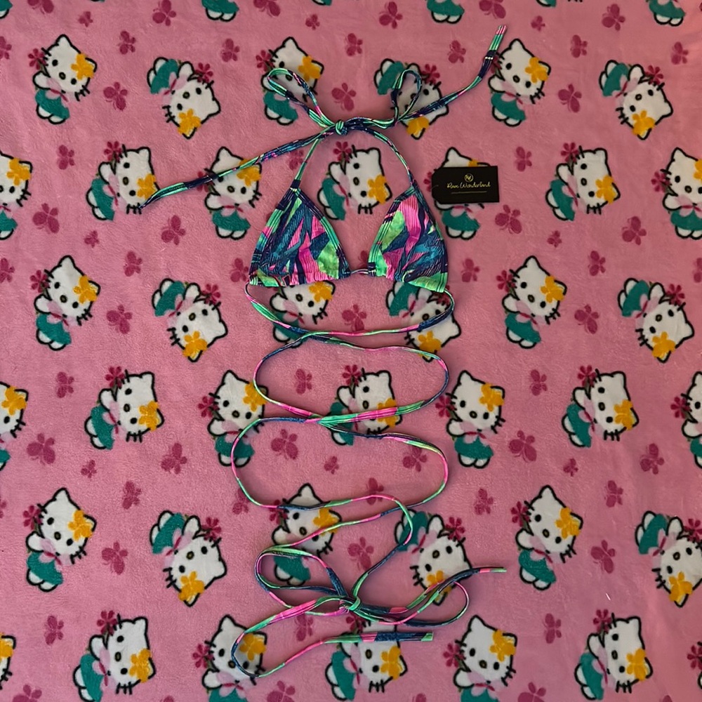 - Rave wonderland triangle top
